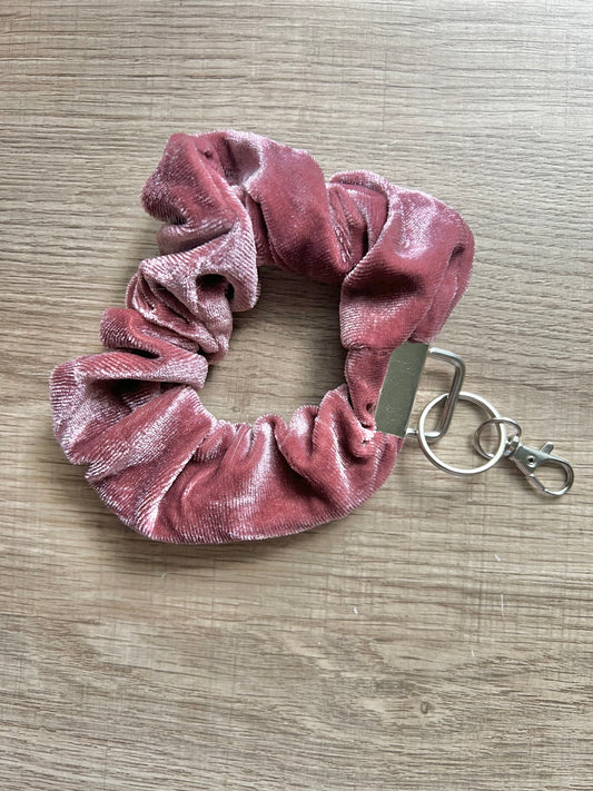 Pocket Scrunchie Wristlet Keychain - Mauve Velvet